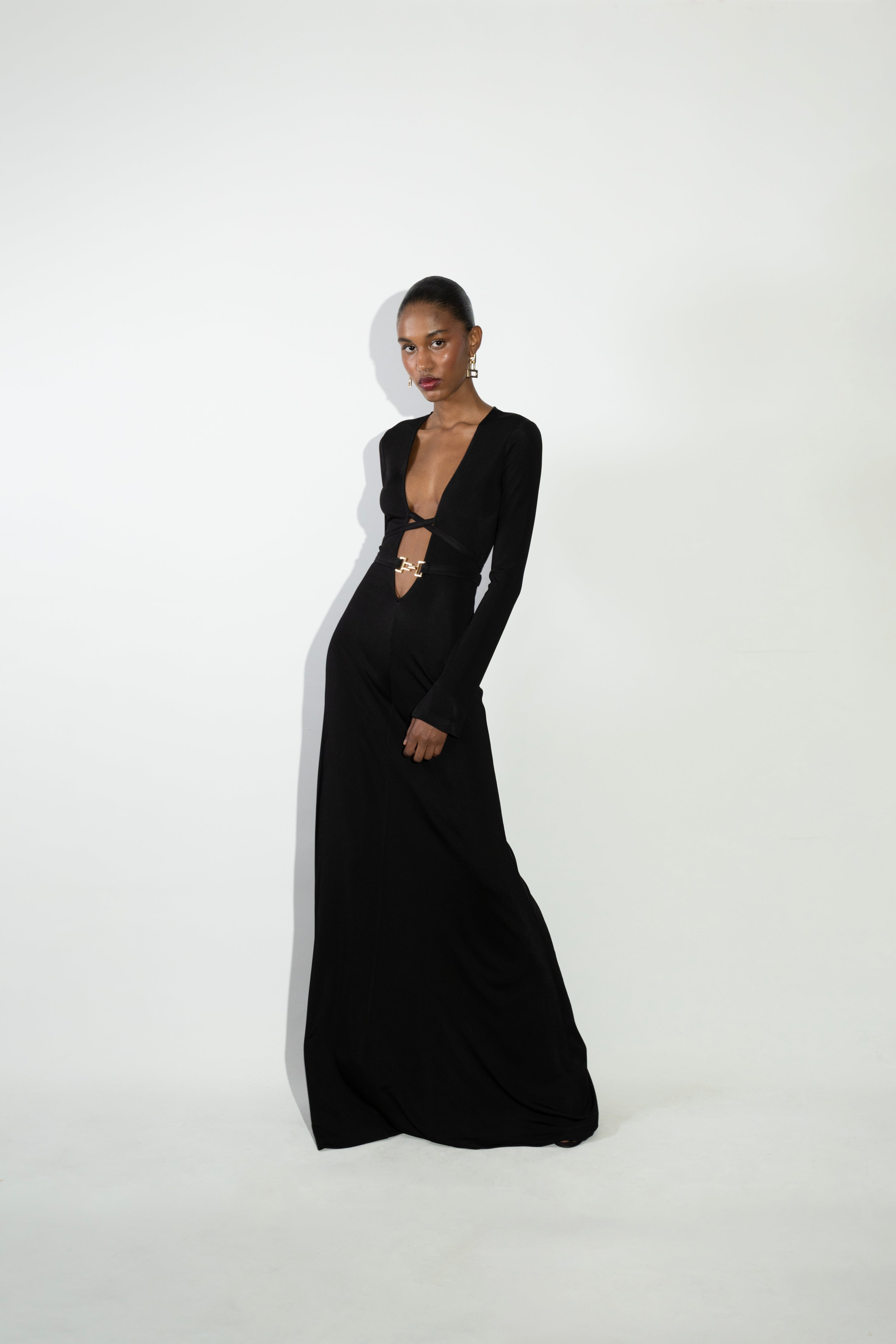 'Aida' Low V-neck buckled detailed jersey dress