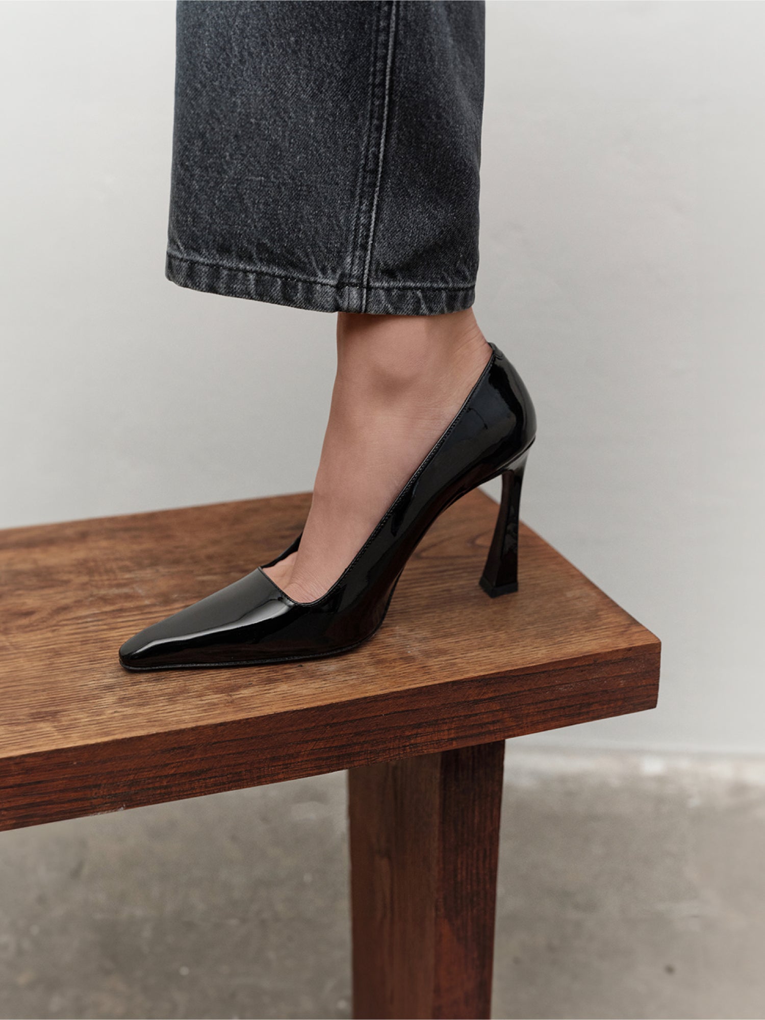 100mm Vika Pumps in Patent Leather