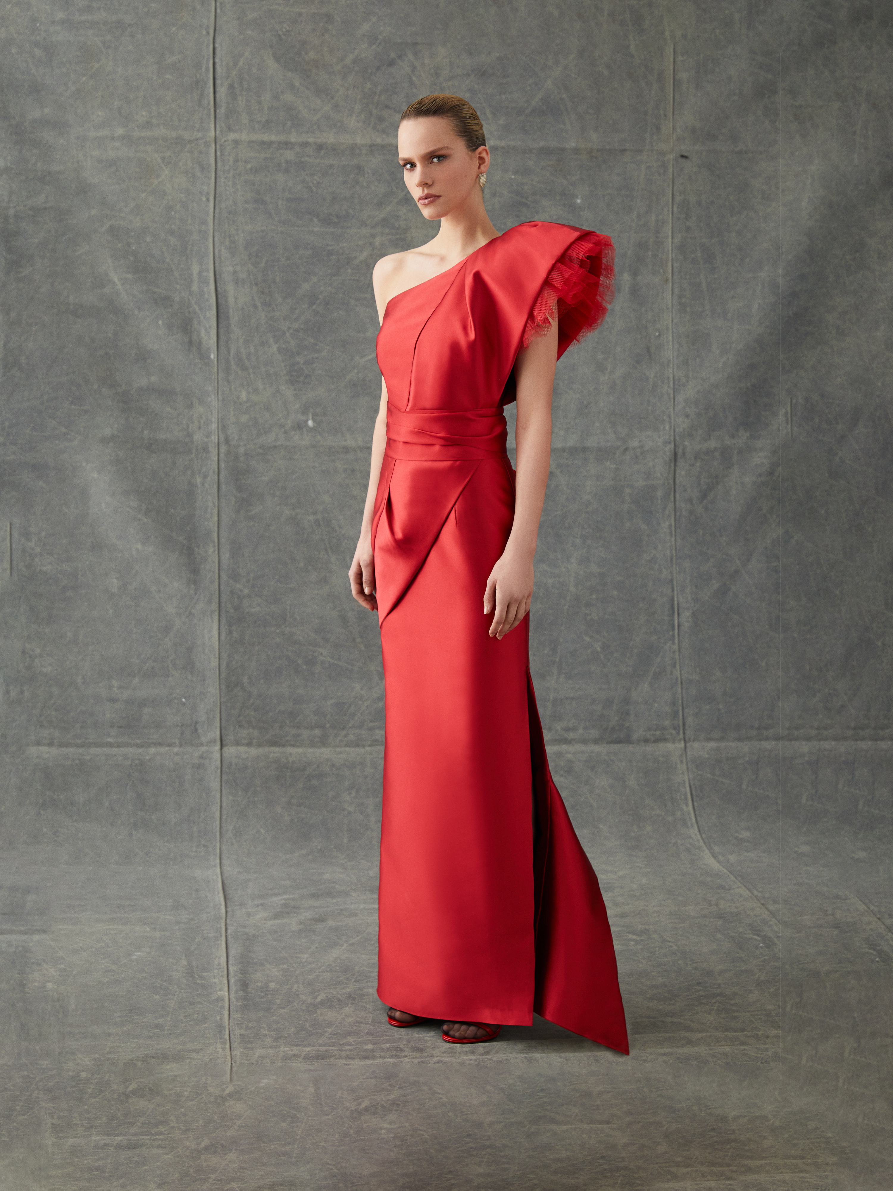 One-Shoulder Ruffled Tulle-Trimmed Satin Gown