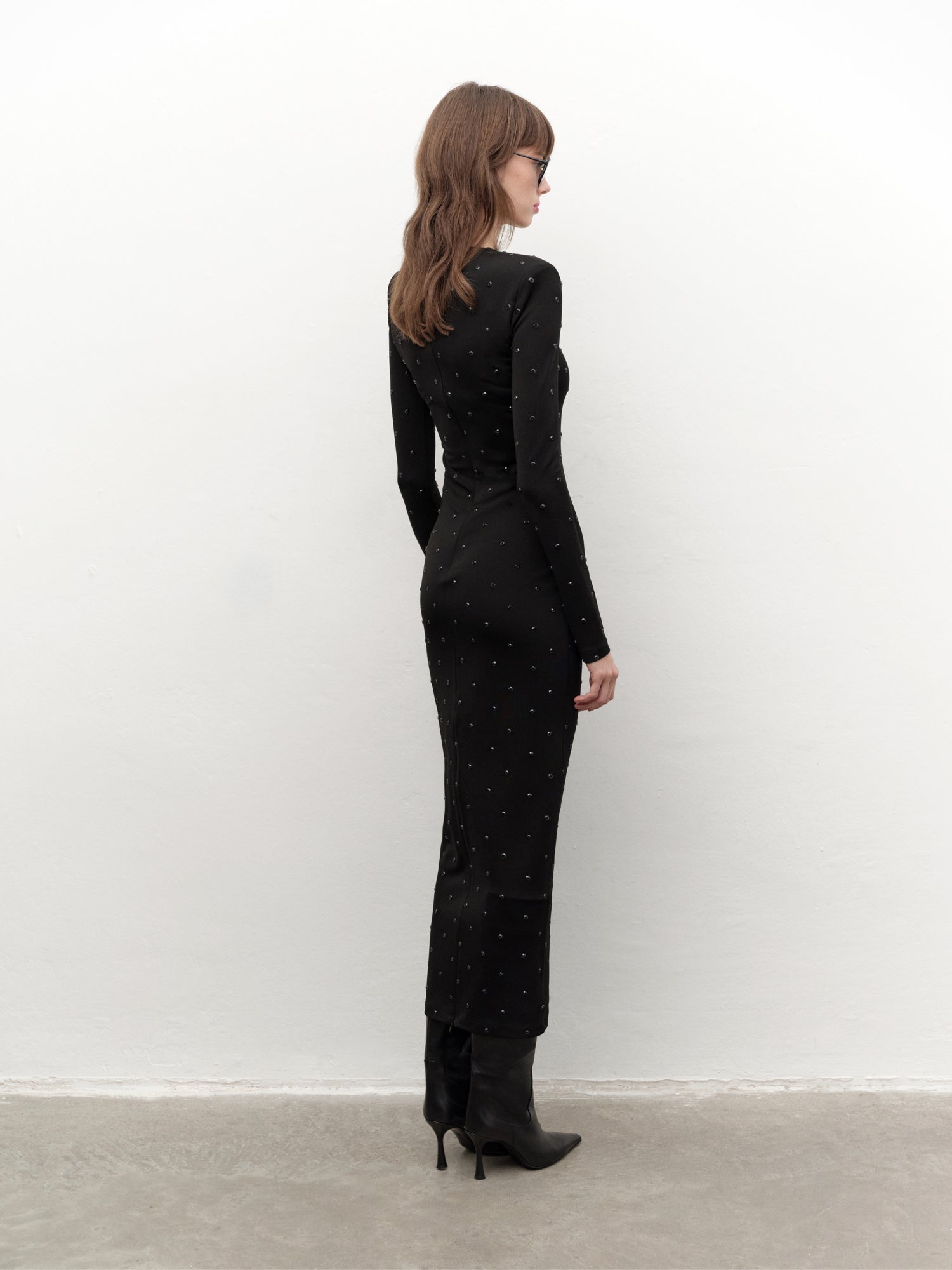 Ring-shaped Crystal Printed Maxi Dress in Black