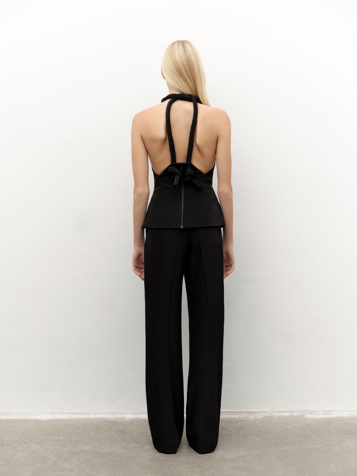 Knot-detail Top in Black