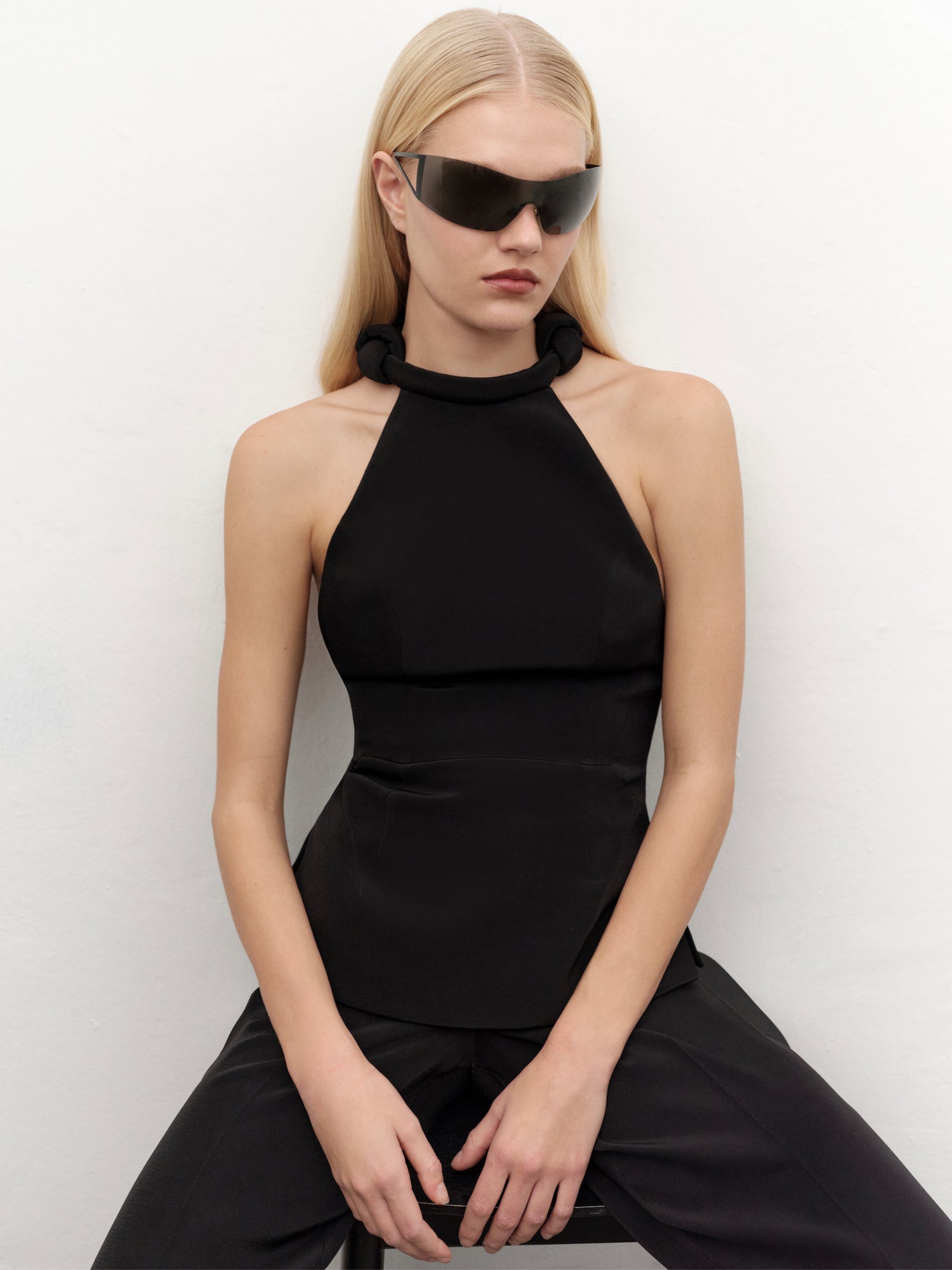 Knot-detail Top in Black